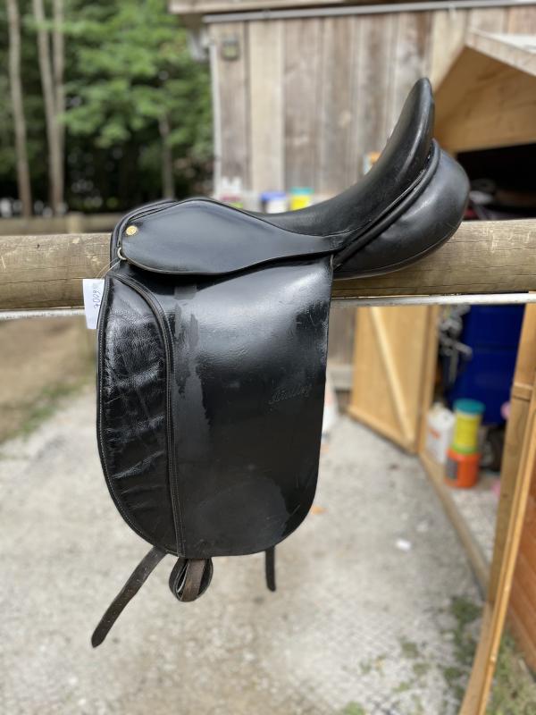 Image de: Selle Dressage Ainsley 18’’